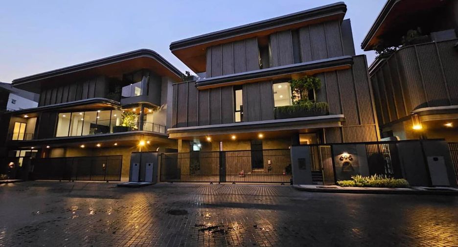 For rent and for sale 5 bedrooms house in Wang Thonglang, Bangkok