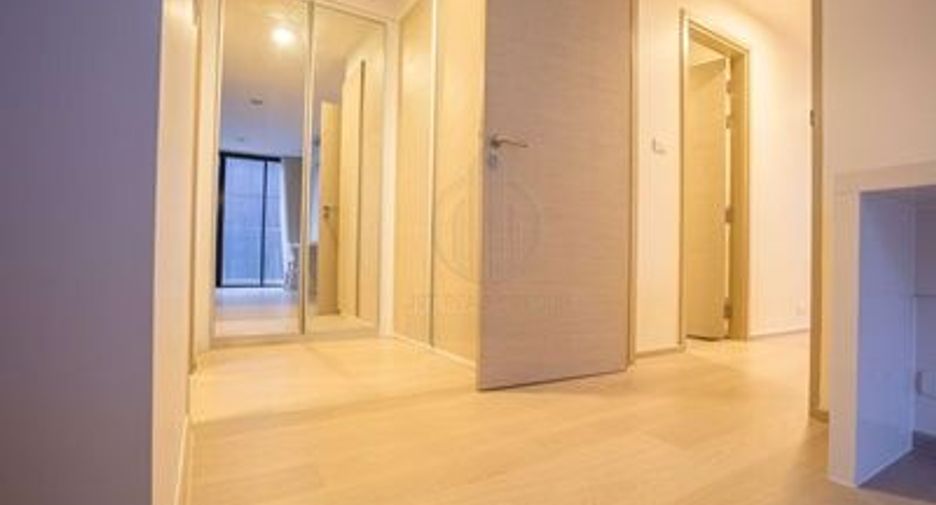 For sale 2 bedrooms condo in Khlong Toei, Bangkok