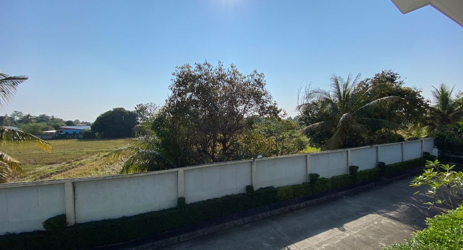 Casa en venta de 4 habitaciones en Doi Saket, Chiang Mai