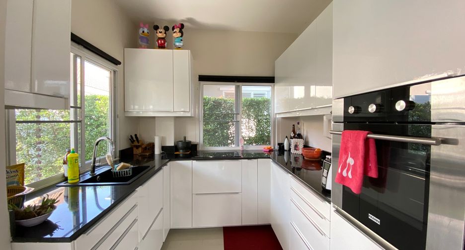 Casa en venta de 4 habitaciones en Doi Saket, Chiang Mai