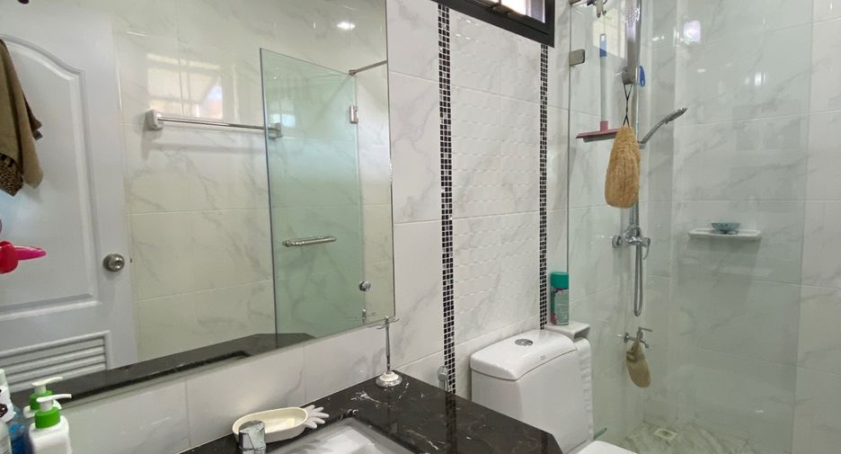 Casa en venta de 4 habitaciones en Doi Saket, Chiang Mai