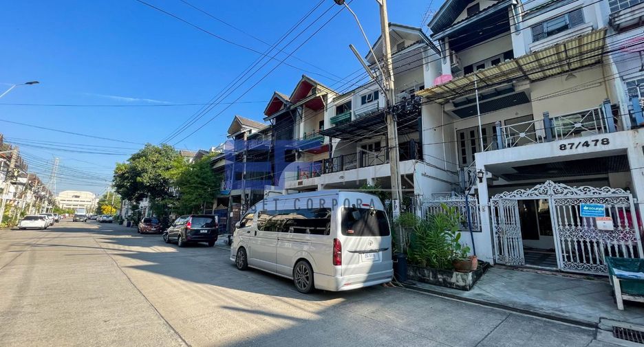 For sale 3 bed townhouse in Bang Bon, Bangkok
