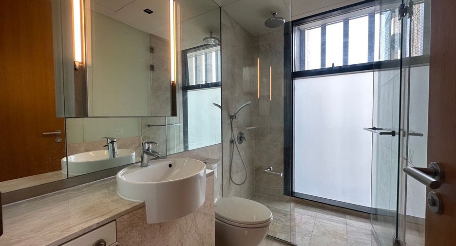 Condo en alquiler de 2 habitaciones en Sathon, Bangkok