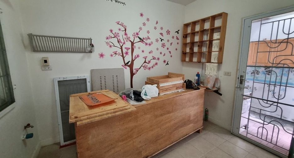For sale 3 bedrooms townhouse in Bang Bua Thong, Nonthaburi