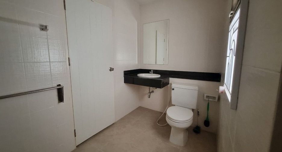 For sale 3 bedrooms townhouse in Bang Bua Thong, Nonthaburi