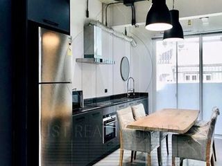 For rent and for sale 3 bedrooms townhouse in Watthana, Bangkok