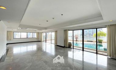 For rent 4 bed condo in Khlong Toei, Bangkok