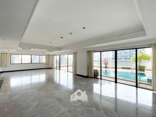 For rent 4 Beds condo in Khlong Toei, Bangkok