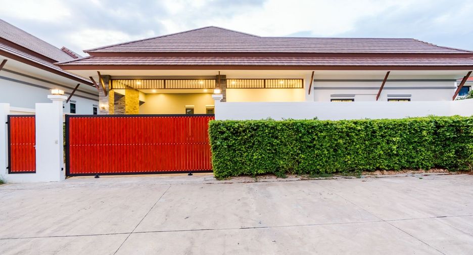 For sale 3 bedrooms house in Cha Am, Phetchaburi