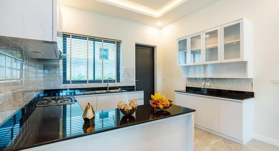 For sale 3 bedrooms house in Cha Am, Phetchaburi