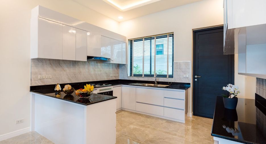 For sale 3 bedrooms house in Cha Am, Phetchaburi