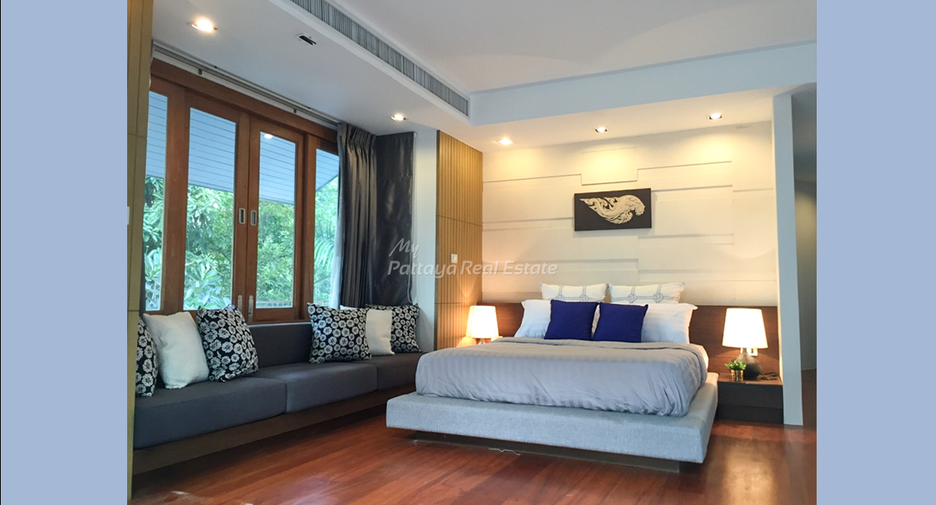 For sale 5 bedrooms house in Bang Lamung, Chonburi
