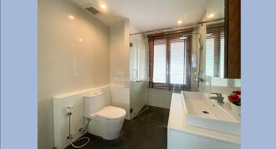 For sale 5 bedrooms house in Bang Lamung, Chonburi