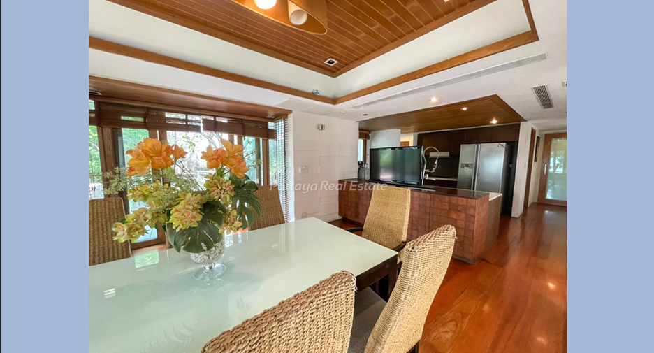 For sale 5 bedrooms house in Bang Lamung, Chonburi