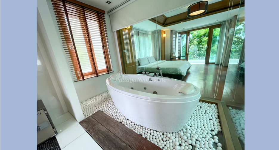 For sale 5 bedrooms house in Bang Lamung, Chonburi
