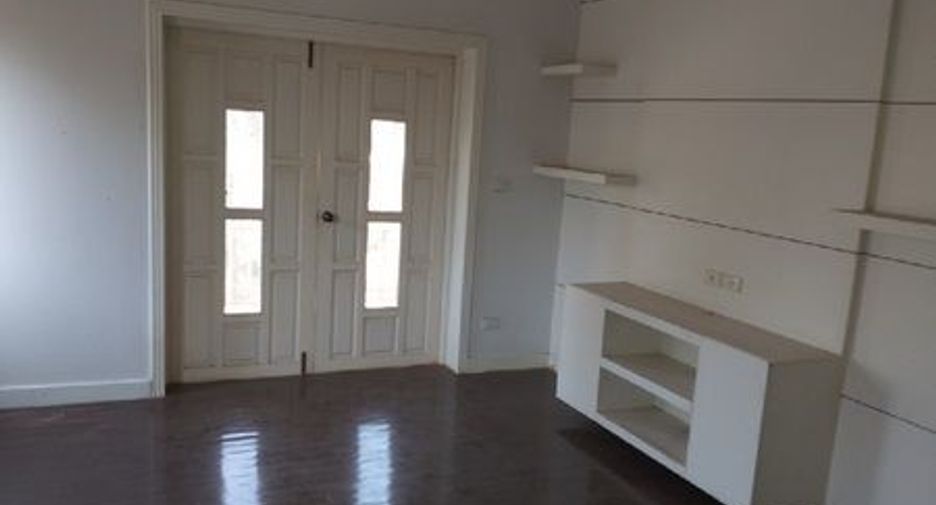For sale 3 ベッドルーム house in Bang Bon, Bangkok