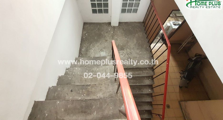 Продажа 7 спальни торговое помещение в Mueang Chon Buri, Чонбури