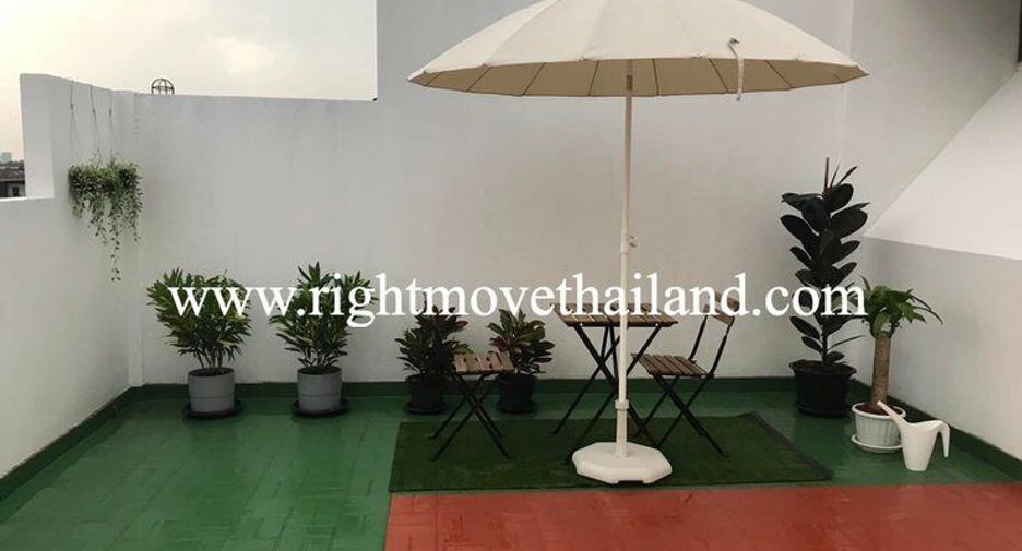 For rent and for sale 4 bedrooms townhouse in Suan Luang, Bangkok