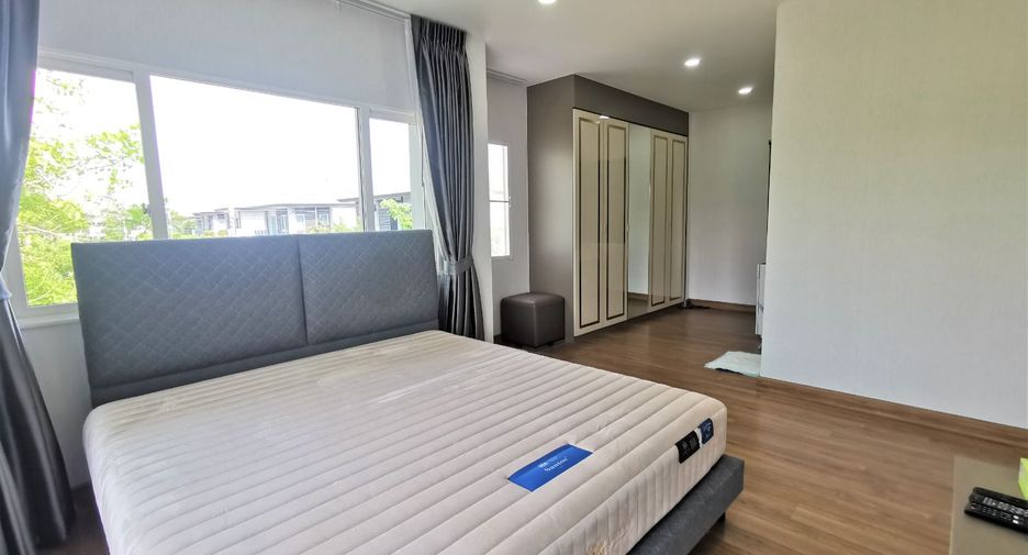 For sale 4 bedrooms house in Sai Mai, Bangkok