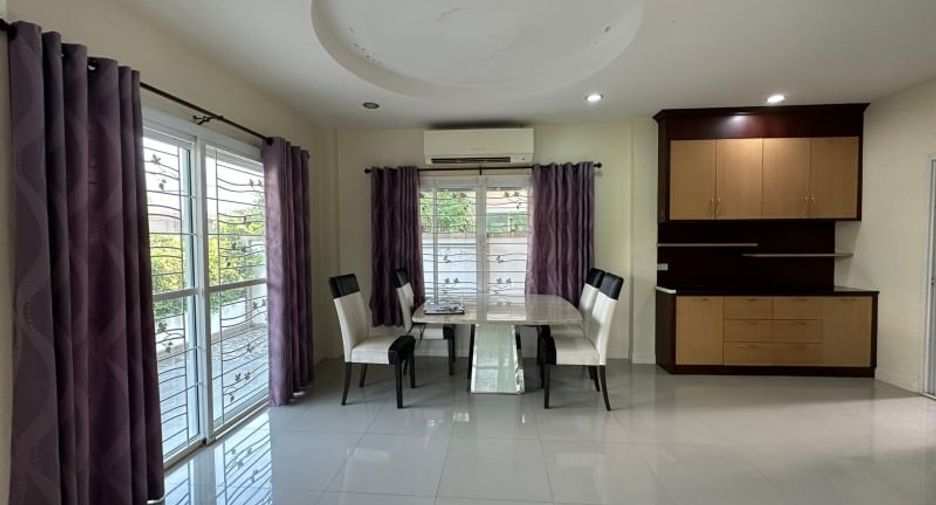 For rent and for sale 3 bedrooms house in Bang Lamung, Chonburi