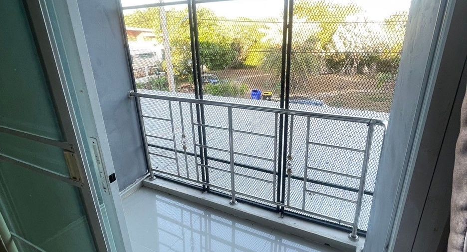 For sale 3 bedrooms townhouse in Mueang Phitsanulok, Phitsanulok