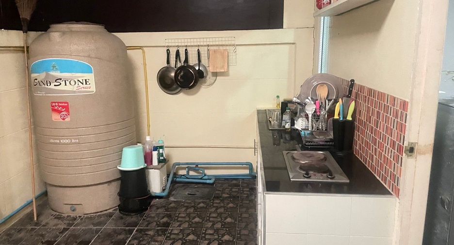 For sale 3 bedrooms townhouse in Mueang Phitsanulok, Phitsanulok
