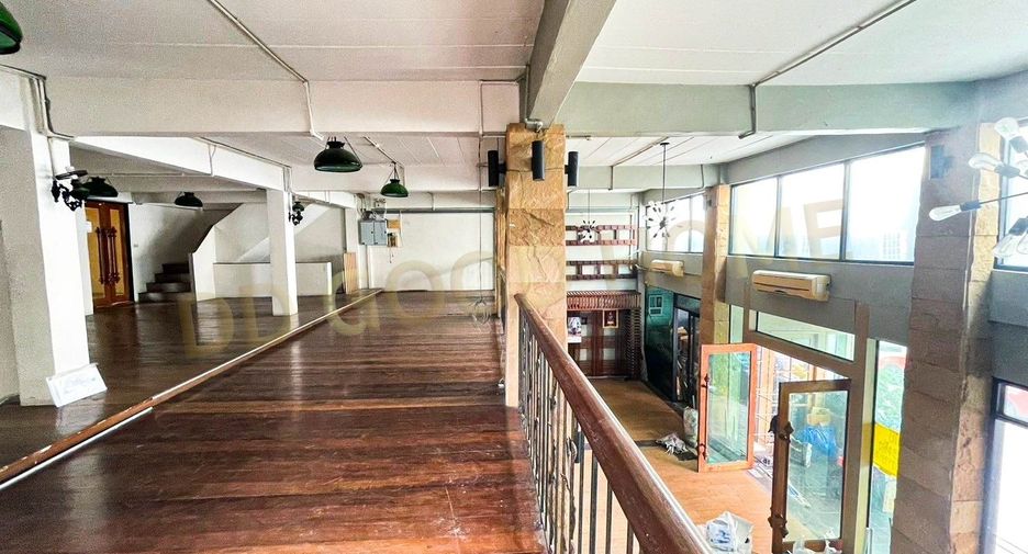 For sale 5 bed retail Space in Bueng Kum, Bangkok