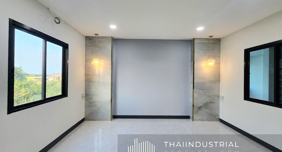 For rent warehouse in Lat Lum Kaeo, Pathum Thani