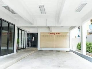 For rent and for sale office in Din Daeng, Bangkok