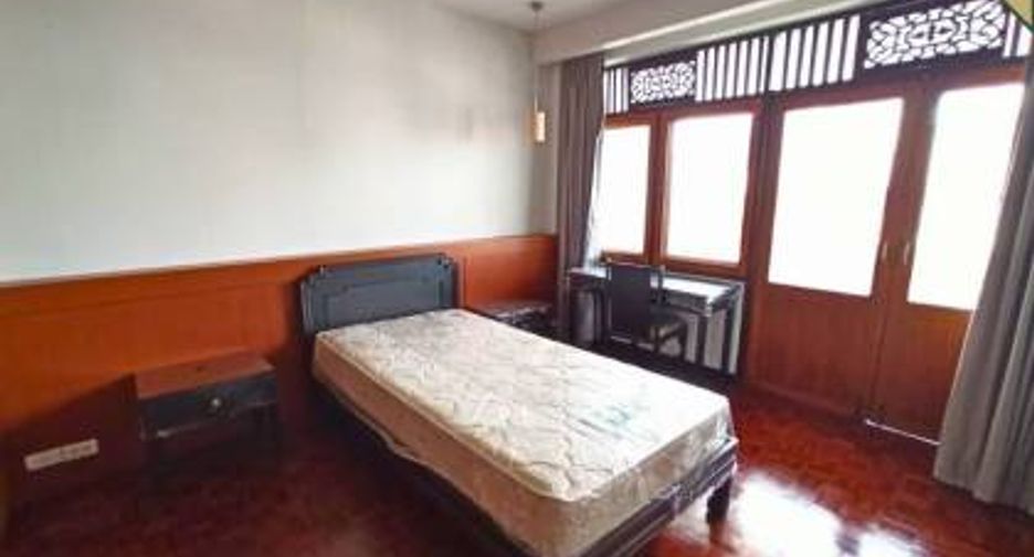 ให้เช่า 3 ห้องนอน คอนโด ใน สาทร, กรุงเทพฯ