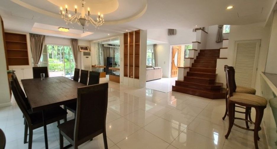 For rent 4 bedrooms house in Mueang Samut Prakan, Samut Prakan