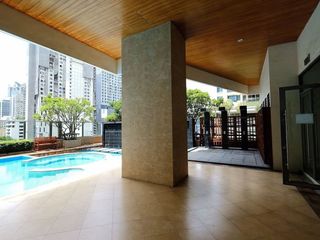 Condo en venta de 3 habitaciones en Khlong Toei, Bangkok