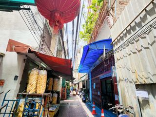 For sale 5 Beds retail Space in Khlong San, Bangkok