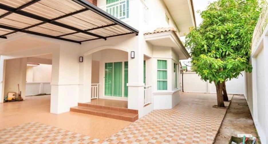 For sale 3 ベッドルーム house in Mueang Chon Buri, Chonburi