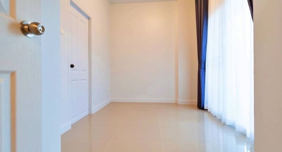 For sale 3 ベッドルーム house in Mueang Chon Buri, Chonburi