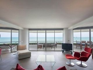 Condo en venta de 2 habitaciones en Klaeng, Rayong