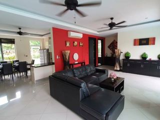 出租 公寓 独立屋 在 Bang Lamung, Chon Buri