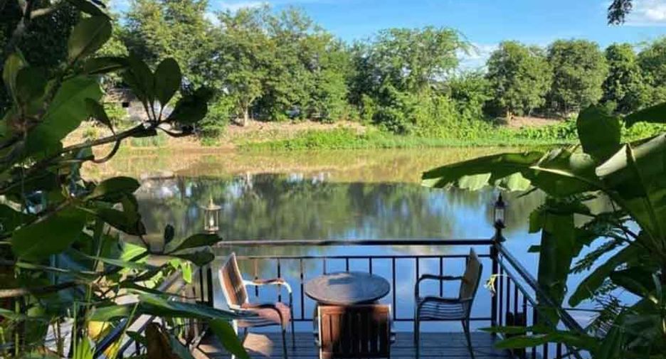 For rent 5 bedrooms villa in Saraphi, Chiang Mai