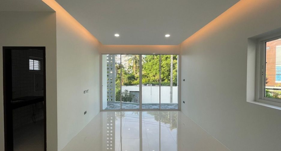 For sale 3 bedrooms house in Thalang, Phuket