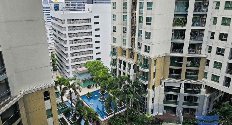 For rent 2 bed condo in Huai Khwang, Bangkok