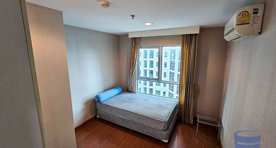 For rent 2 bed condo in Huai Khwang, Bangkok