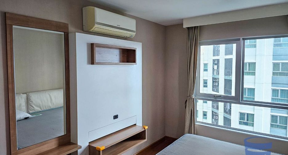 For rent 2 bed condo in Huai Khwang, Bangkok