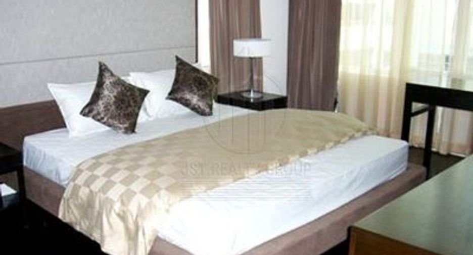 For rent 3 Beds apartment in Khlong Toei, Bangkok