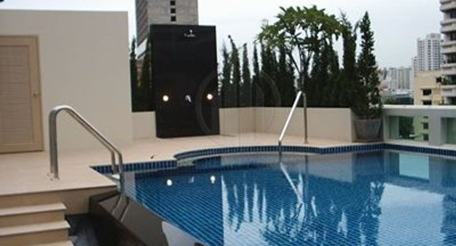 For rent 3 Beds apartment in Khlong Toei, Bangkok