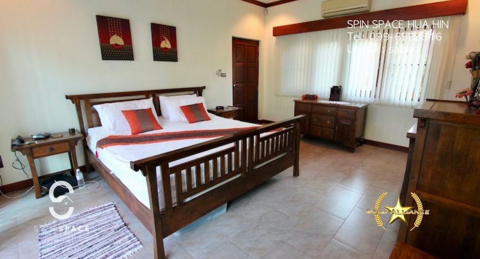 For sale 3 bedrooms villa in Sam Roi Yot, Prachuap Khiri Khan