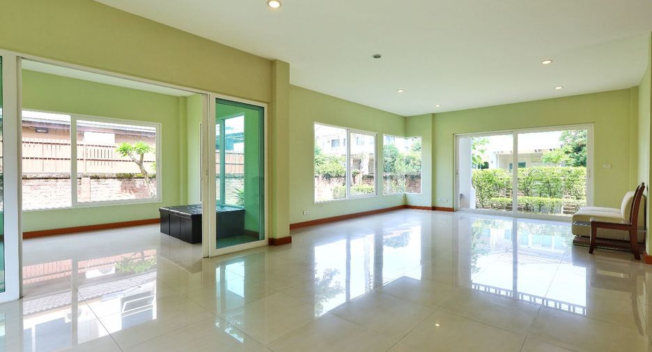À vendre 4 chambres maison à Bang Khun Thian, Bangkok