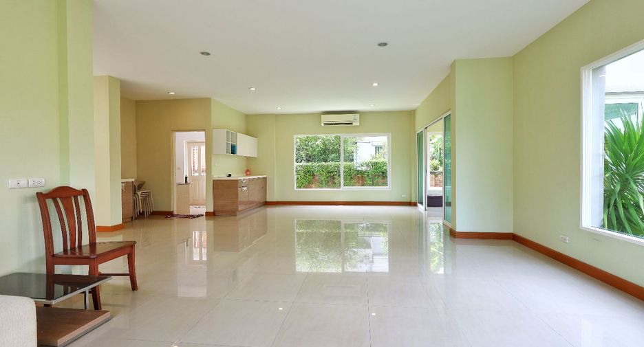 À vendre 4 chambres maison à Bang Khun Thian, Bangkok