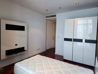 For rent 3 bedrooms condo in Pathum Wan, Bangkok