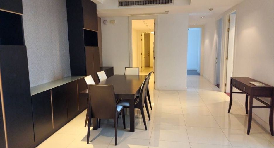 Wohnung zur Miete mit 3 Zimmer in Pathum Wan, Bangkok