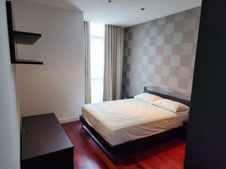For rent 3 bedrooms condo in Pathum Wan, Bangkok